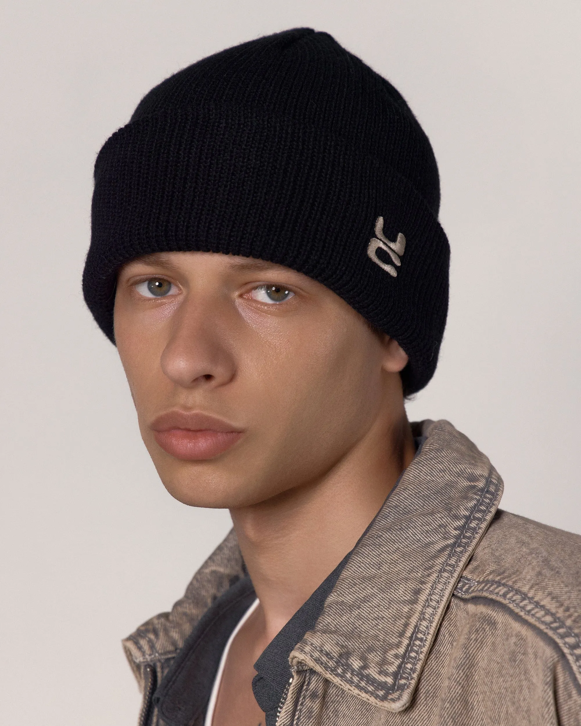 BEANIE / UC / LOW / BK