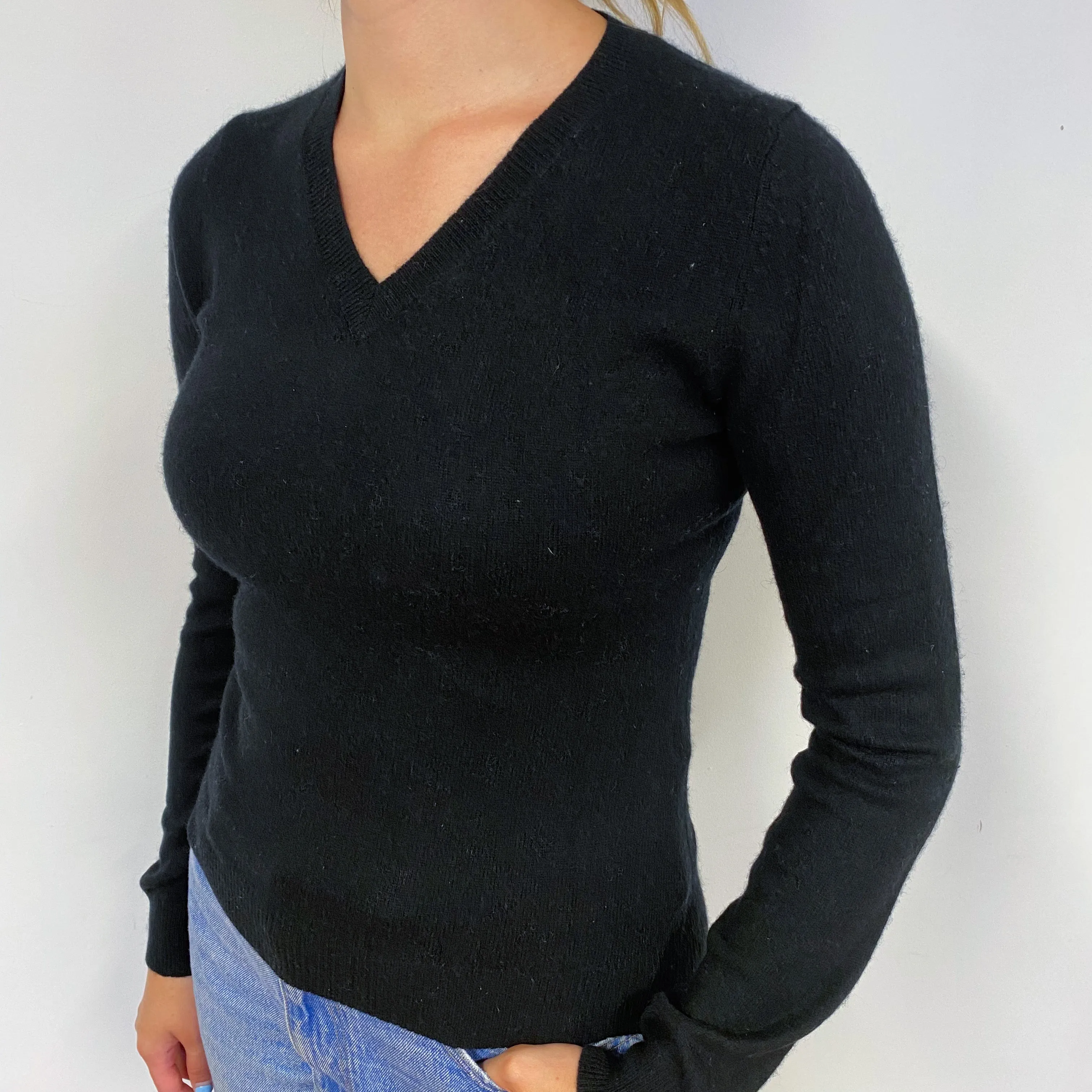 Black Cashmere V-Neck Jumper