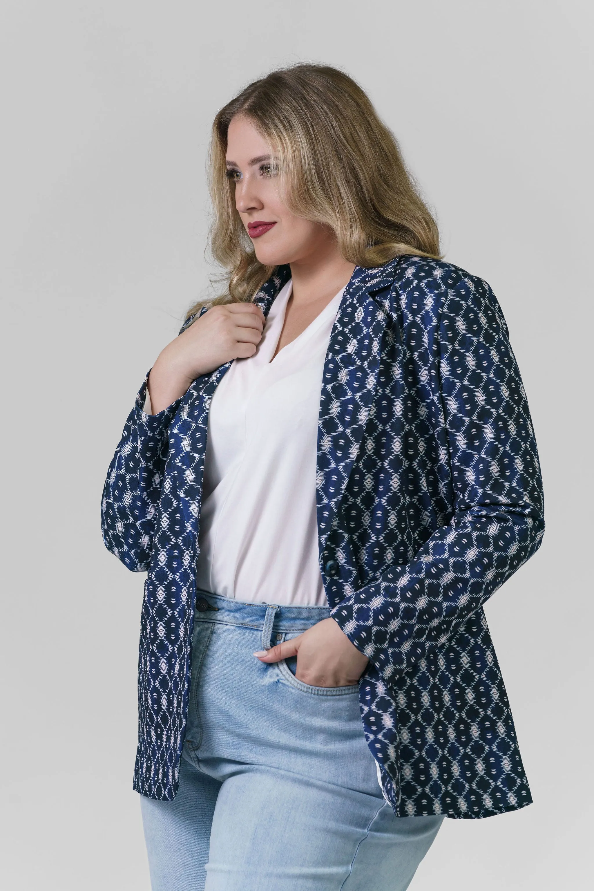 BUTTON FRONT BOYFRIEND BLAZER