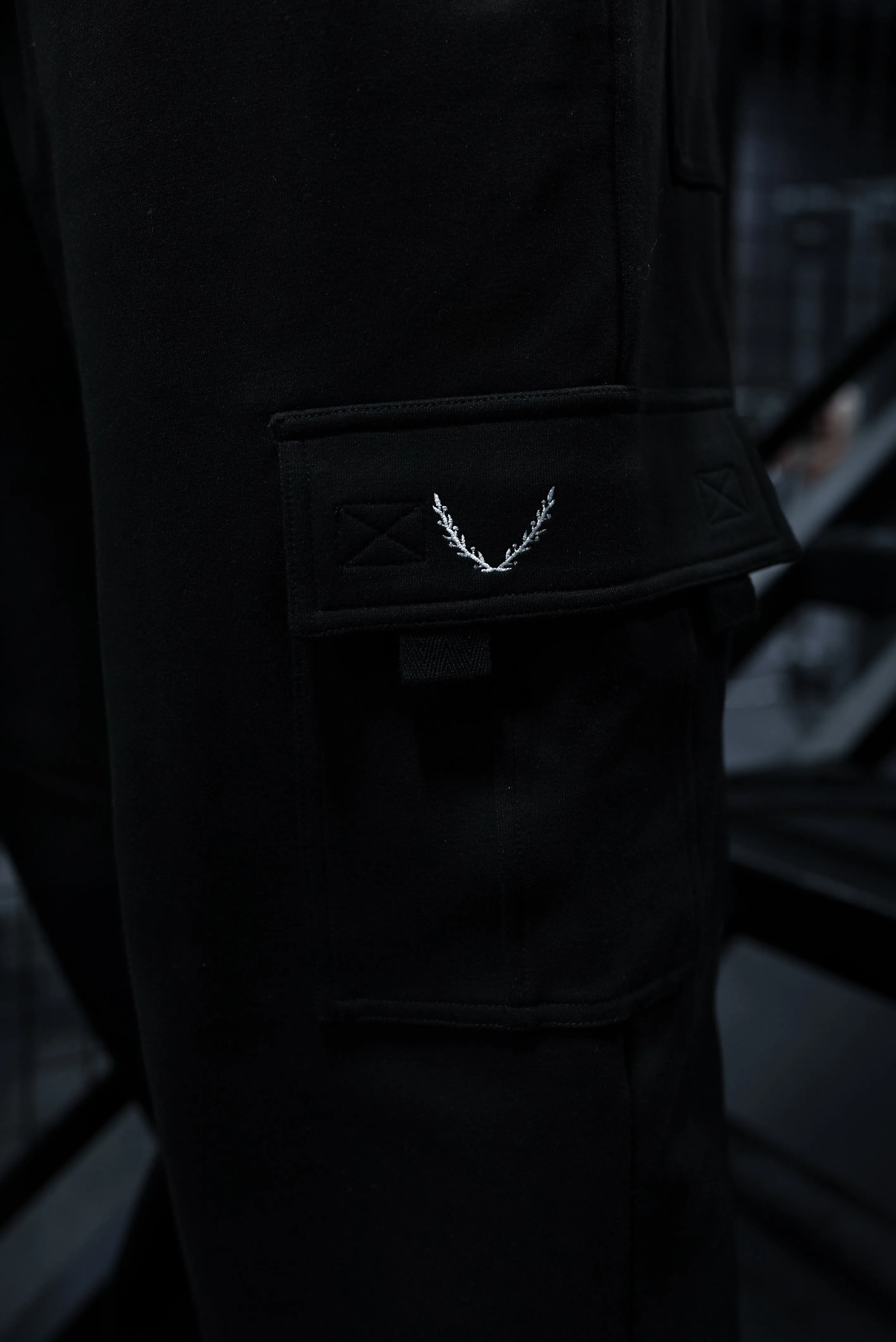 CERBERUS CARGO SWEATS