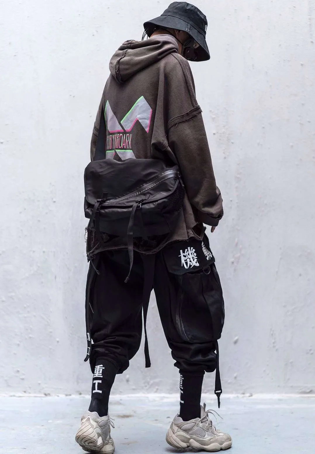 Embroidered streamer cargo pants