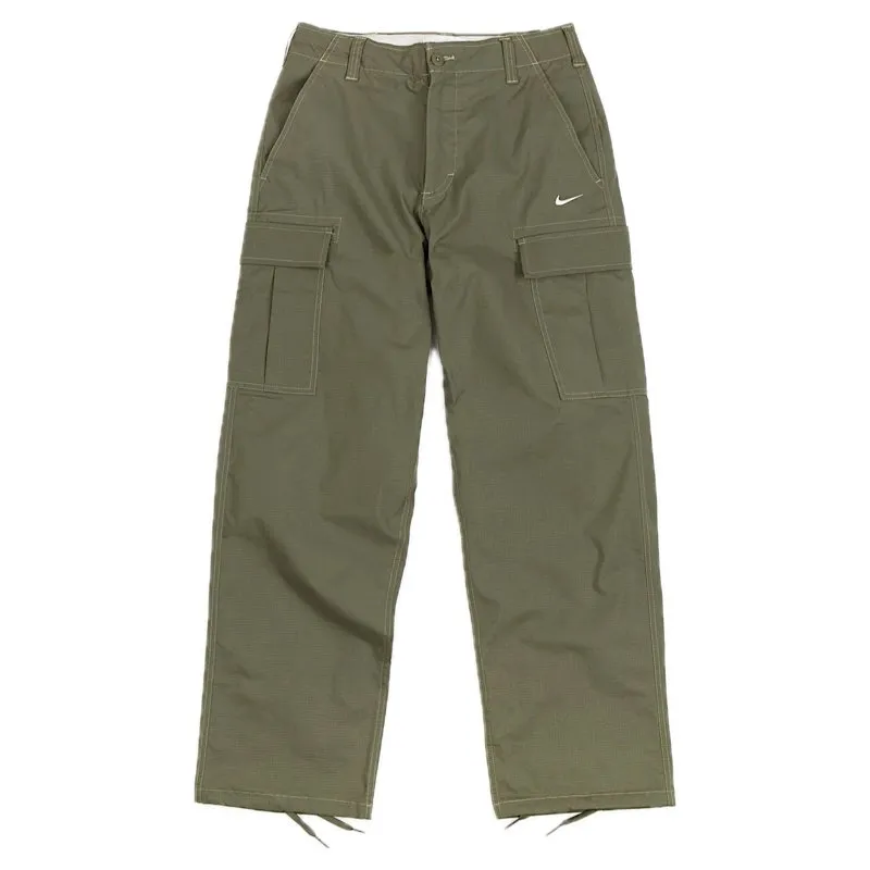 Nike SB Kearny Cargo Pant in Med Olive
