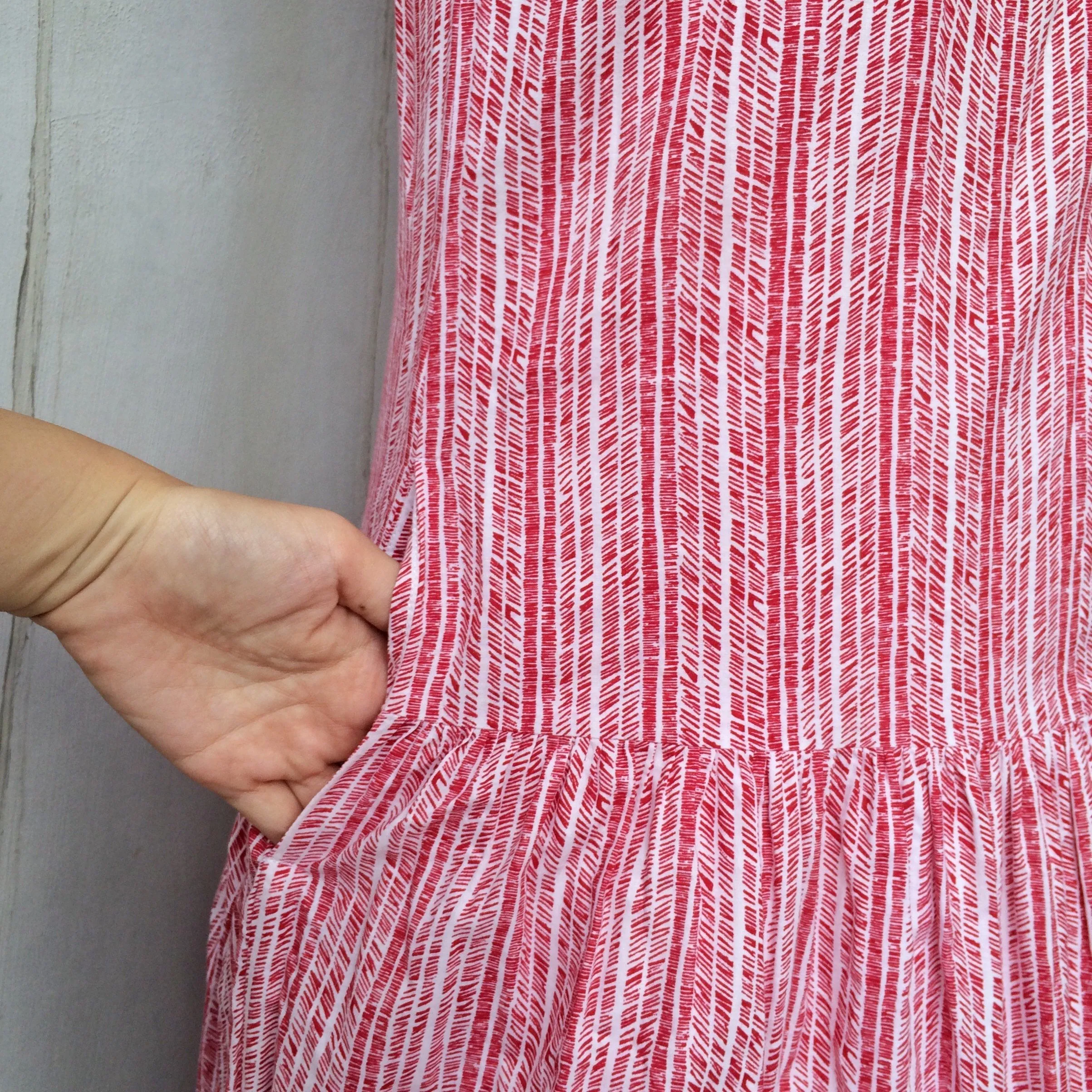Scribble a Giraffe | Vintage 1980s 100% Cotton Laura Ashely loose fit Drop waist dress with pockets