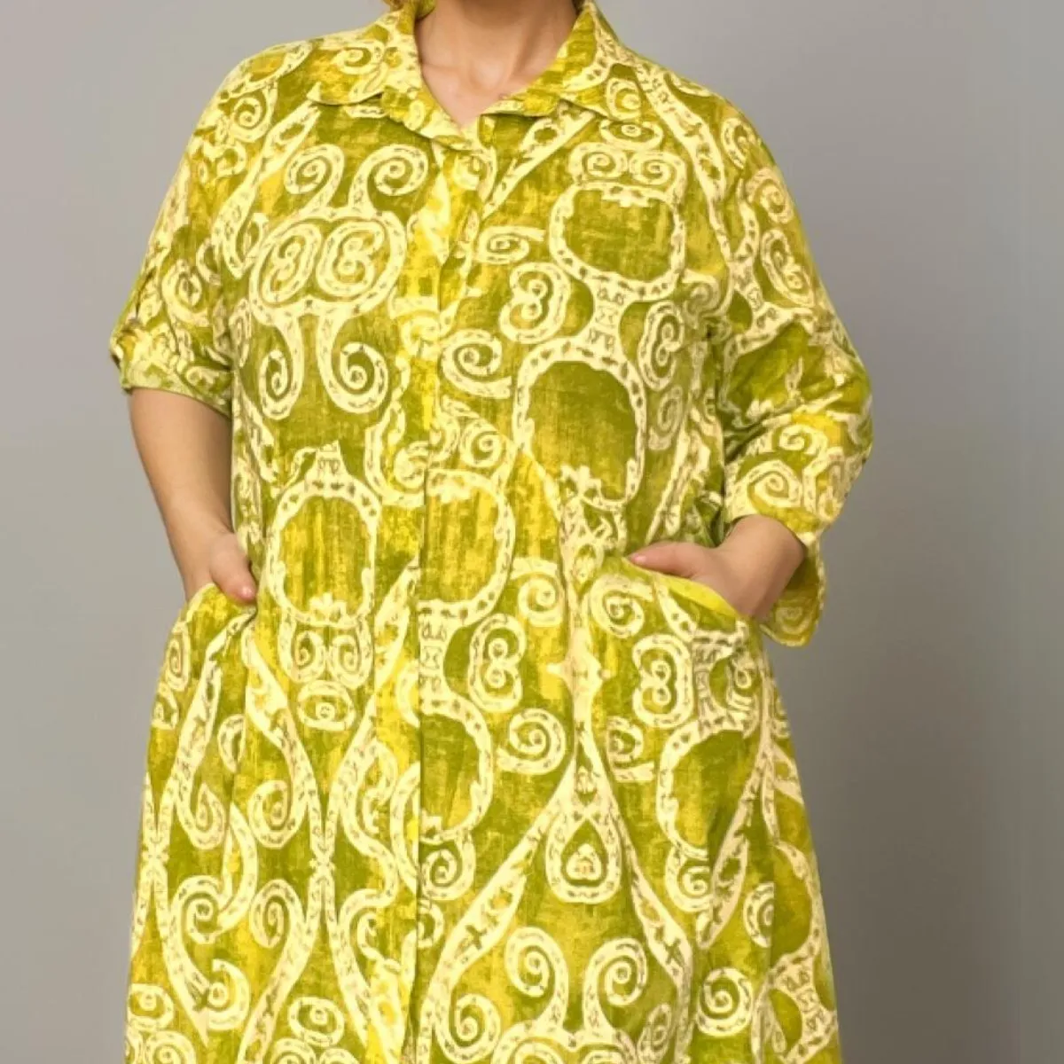 SHIRT DRESS WITH COLLAR AND POCKETS