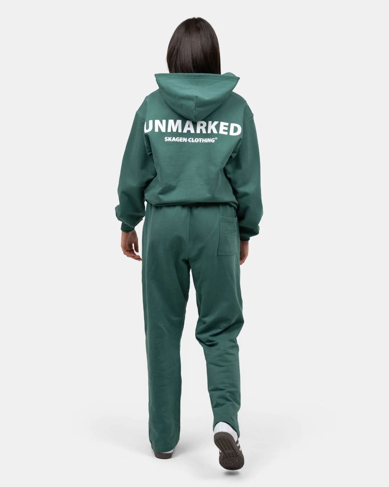 UNMARKED Sweatpants Green